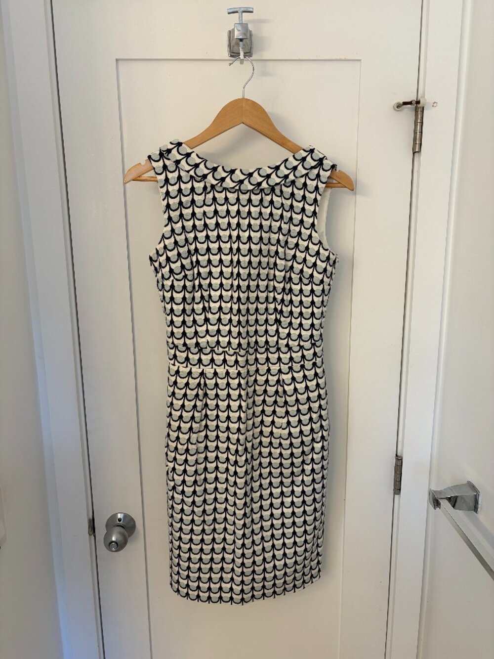 BODEN Martha sheath shift dress, Retro Jackie O collar, UK 8R / US 4R, Ice grey